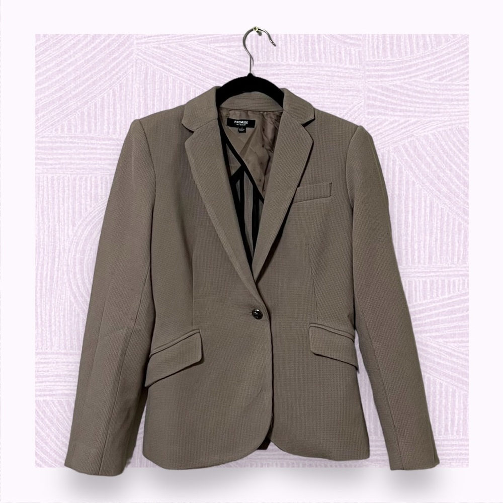 Premise studio taupe blazer sz S